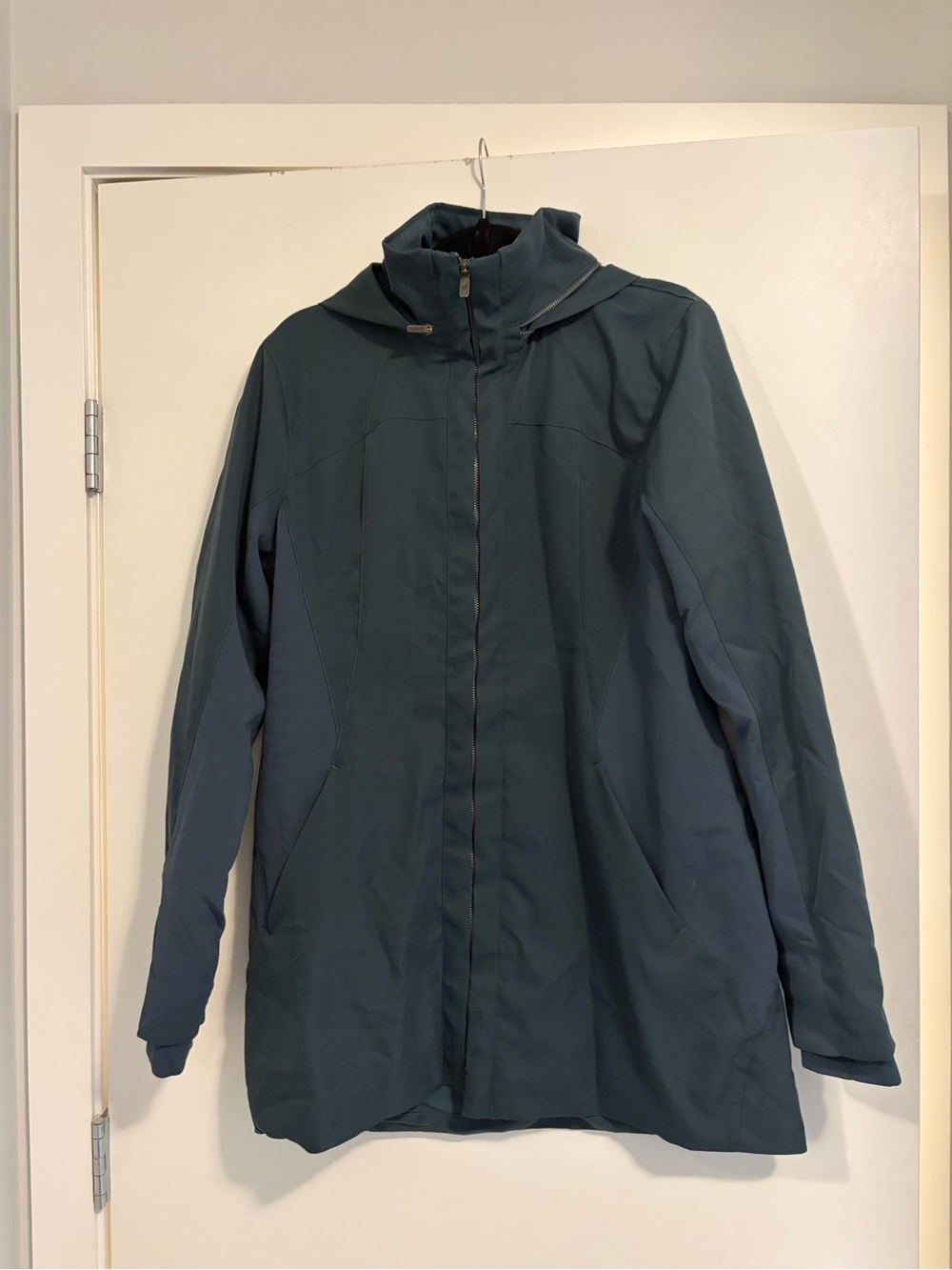 Lululemon Teal Hooded Jacket - Lightweight Water-Resistant Coat